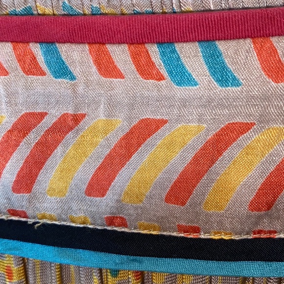 🌸Conditions Apply Geometric High/Low Maxi Skirt - Picture 8 of 12